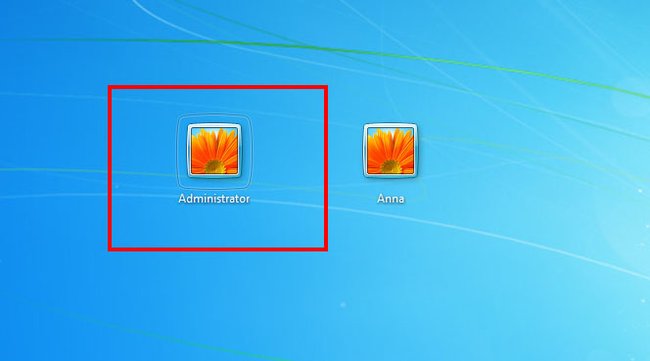 Nun zeigt euch Windows auch das Admin-Konto im Anmeldebildschirm an. Bild: GIGA