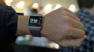 Fitbit: Uhrzeit einstellen – so gehts