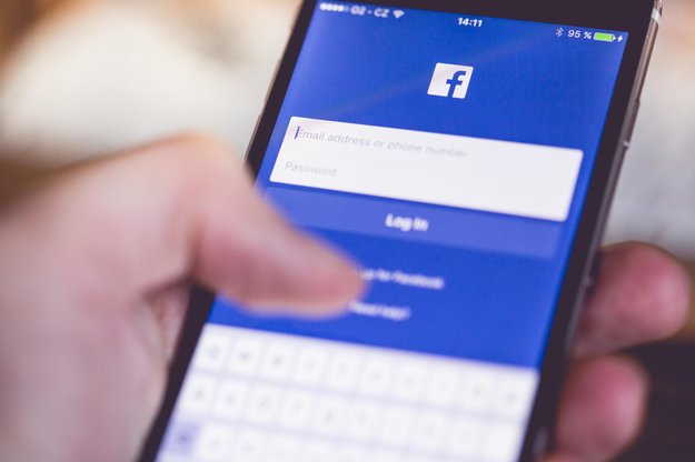 iPhone und iPad: Facebook bewirbt eigene Spionagesoftware in iOS-App