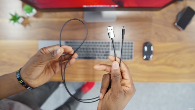 5.499 Euro für ein schwarzes Kabel: Warum nur, Apple?