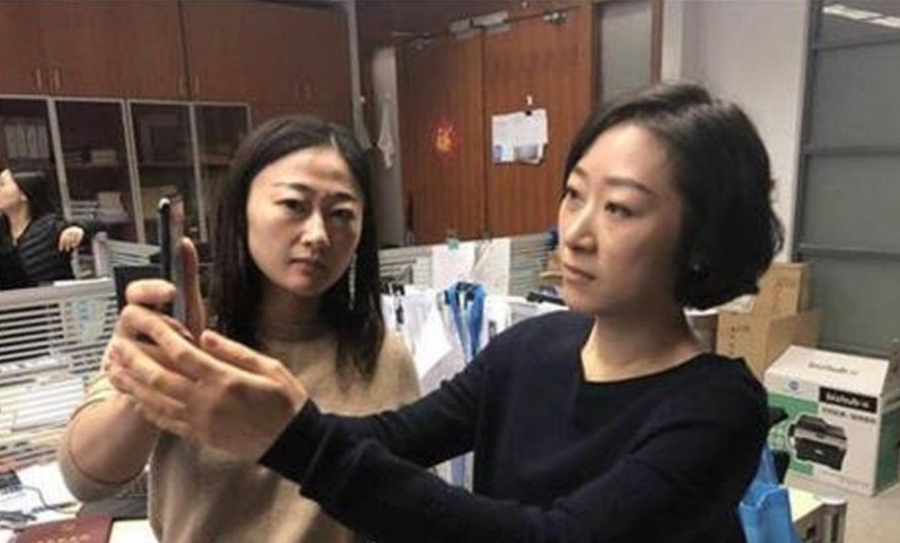 Gesichtserkennung: Wenn das iPhone X vor der Kollegin nicht sicher ist