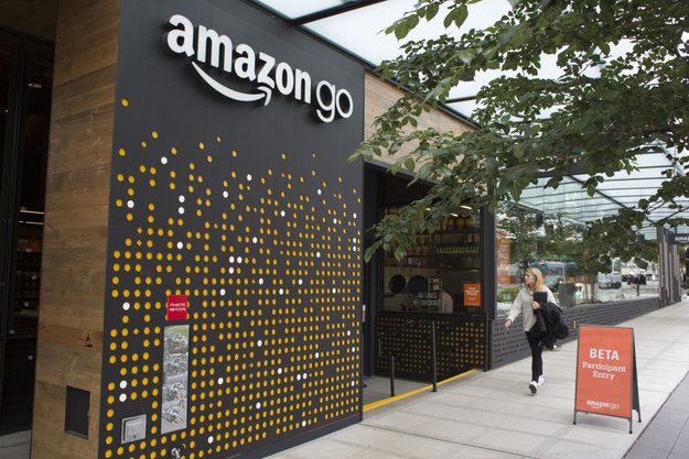 Unglaublich: Jetzt baut Amazon Krankenhäuser – aber nicht jeder wird behandelt