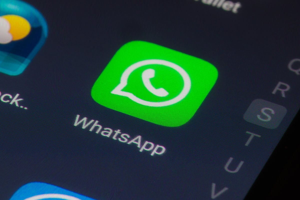 Stickers, Selfies und Effekte: WhatsApp spendiert euch neue Kamera-Features