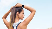 Fitbit Versa: Sportliche Smartwatch mit Ausdauer