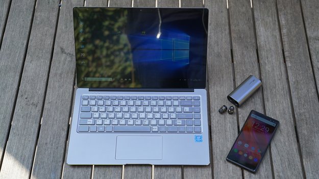 Dein Büro ohne Grenzen – mit erschwinglichen Geräten von eBay endlich von überall arbeiten
