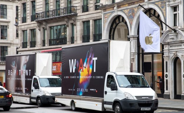 Genial oder geschmacklos? So trollt Huawei vor dem Apple Store