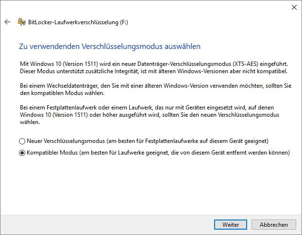 Der kompatible Modus ist besser, falls ihr den USB-Stick mit vielen anderen PCs nutzen wollt.