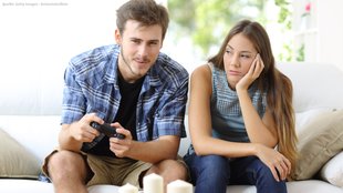 Beziehung mit einem Gamer: So bekommst du seine Aufmerksamkeit