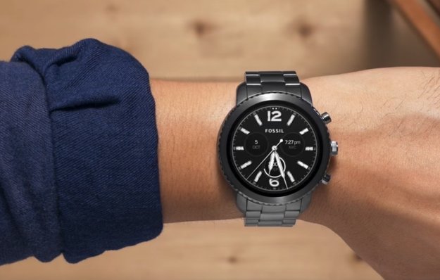 7 neue Smartwatches: Fossil greift die Apple Watch frontal an