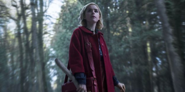 Heute startet Chilling Adventures of Sabrina: Alles zum Netflix-Reboot der Kult-Hexe der 90er