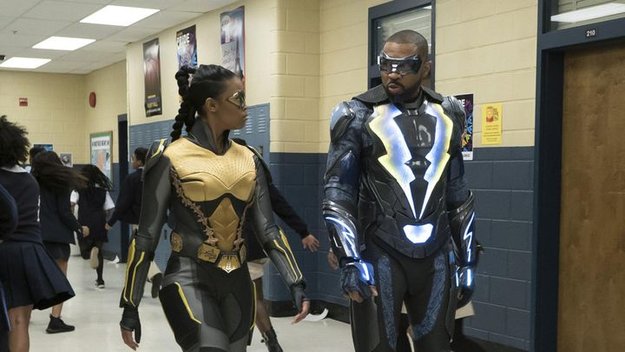 Black Lightning: Handlung, Stream, Besetzung