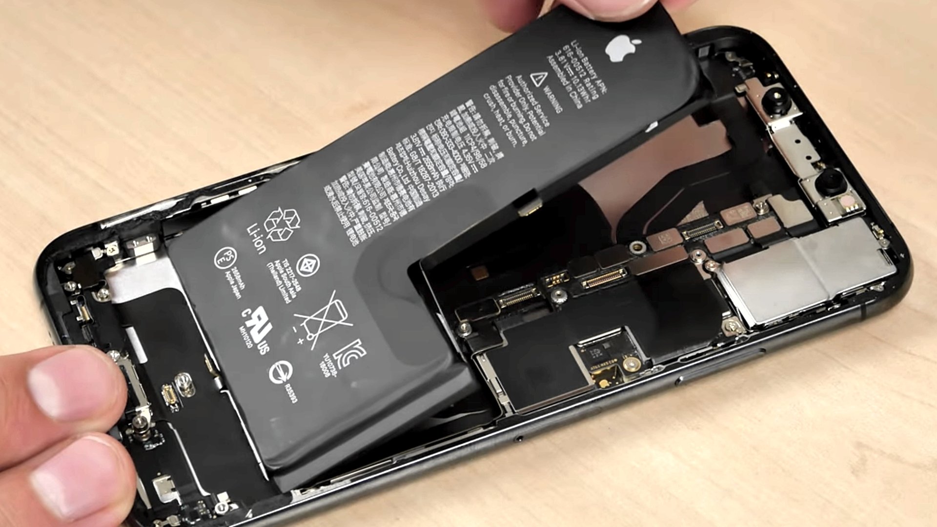 Cuanto cuesta reparar la bateria del iphone