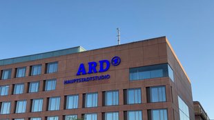 Aus aktuellem Anlass: ARD und ZDF ändern kurzfristig Programm