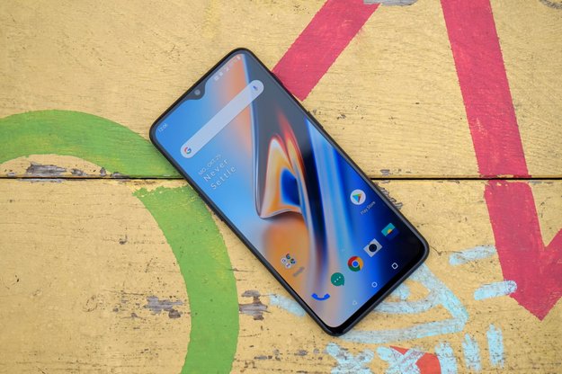 Spektakuläre Farbe: OnePlus 6T in Thunder Purple startet in Deutschland