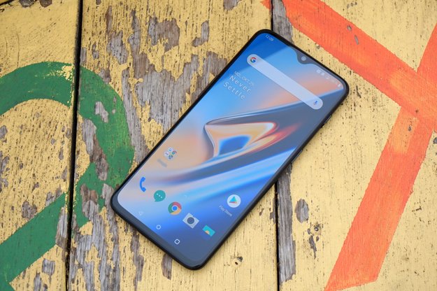 Komplett randlos: Foto soll das OnePlus 7 ohne Notch zeigen