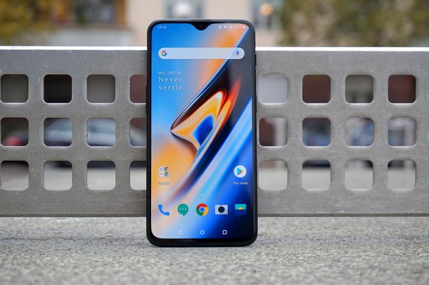 OnePlus 6T mit Vertrag: Angebote im Netz von Telekom, Vodafone und o2