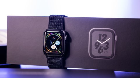 apple watch series 4 nike 44