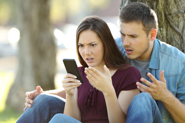 Handy: Bildschirm flackert – was tun?