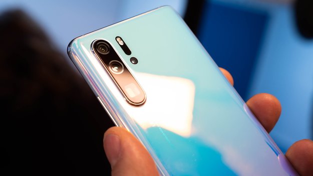 Huawei P30 Pro mit Schubladenvertrag günstiger als ohne Tarif zu haben