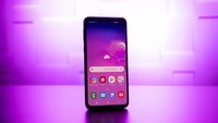 Samsung Galaxy S10e in Bildern: Handliche Glasschönheit