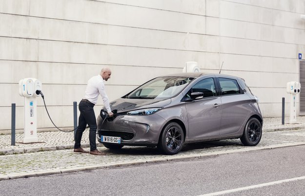 Mehr Geld für Käufer von E-Autos: Verkehrsminister will Elektromobilität mit höherer Prämie stärken