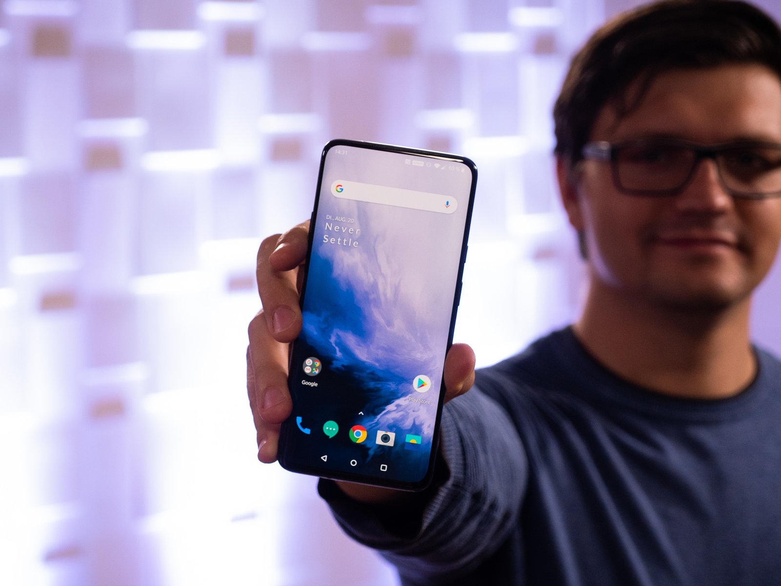 oneplus 7 pro special features