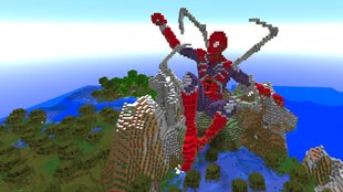 Minecrafter erschafft riesigen Avengers Endgame Spider-Man – und er fliegt!