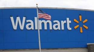 Walmart streicht Werbung für Videospiele, aber verkauft weiter Waffen