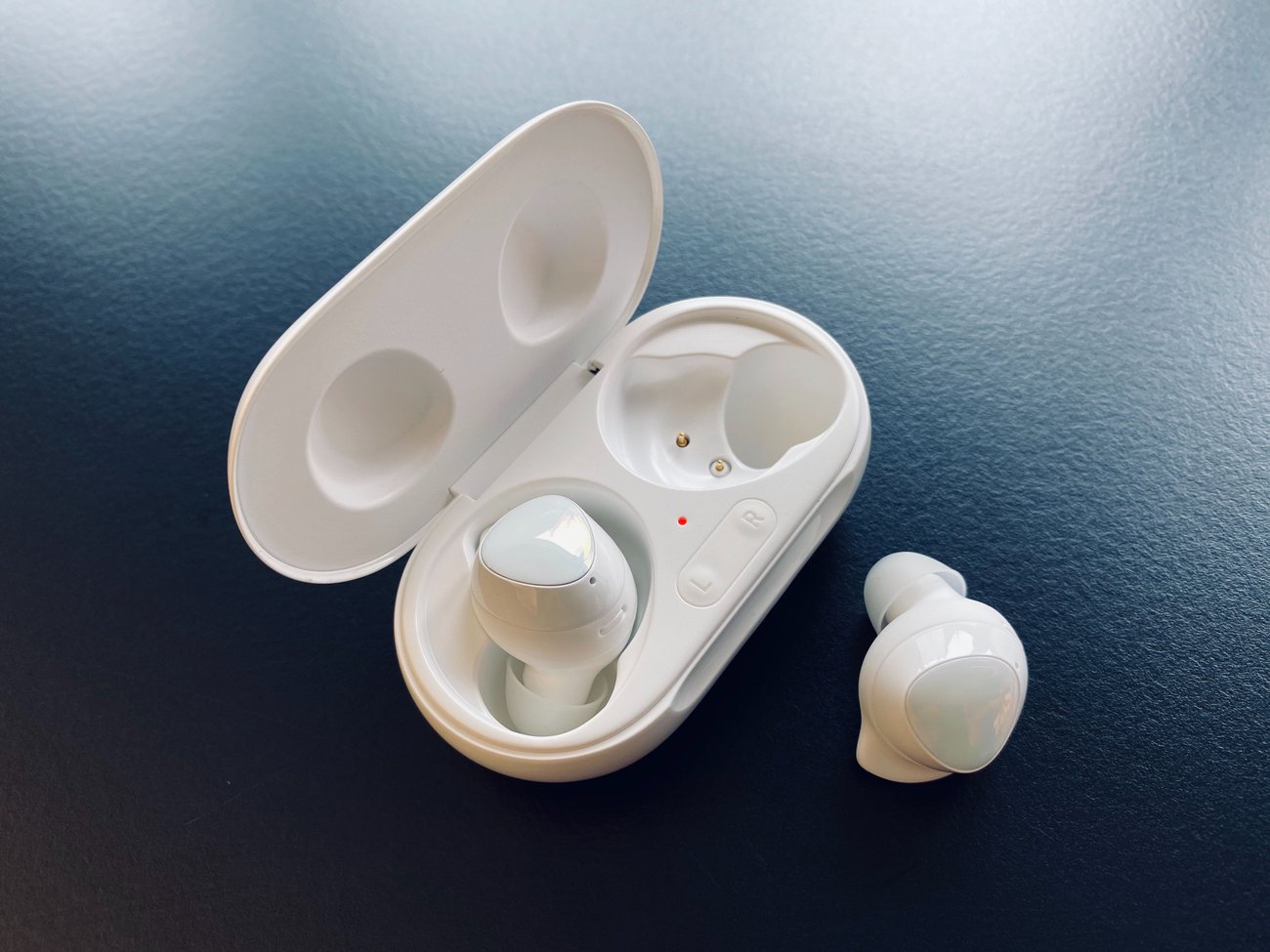 Samsung Galaxy Buds Plus im Test: True-Wireless-Kopfhörer mit Super ...