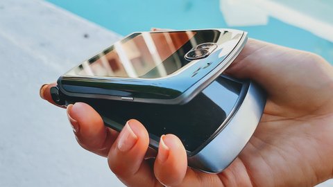Motorola Macht Kult Handy Noch Besser Aber Kaum Gunstiger