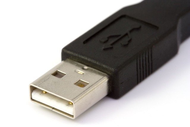 Ein USB-Stecker vom Typ A. Bild: PublicDomainPictures (Pixabay)