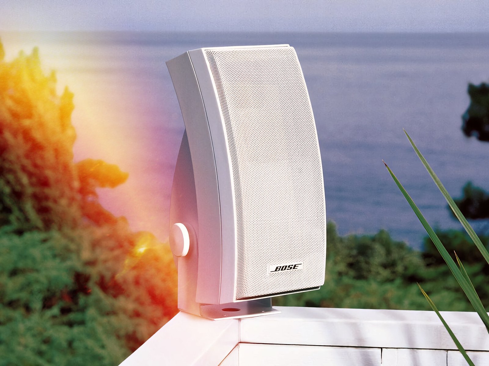 Hochwertiger Outdoor-Lautsprecher für den Garten mit 360° Schallverteilung 240W 