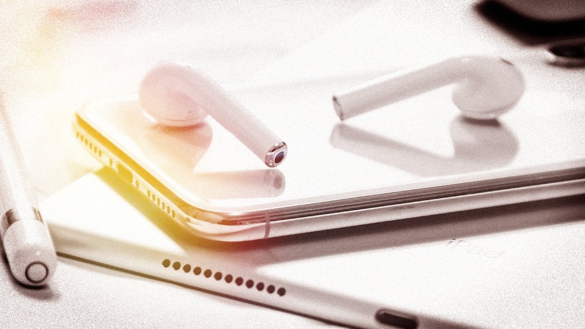 Apple will soon be giving away AirPods again: customers are already looking forward to it