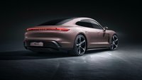 Totalausfall bei Porsche: E-Autos müssen zurückgerufen werden