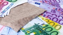 Kunden der Deutschen Bank im Visier: Fiese Masche kann bares Geld kosten