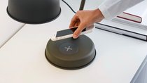 Qi-Ladegeräte-Test 2021: Die besten Ladestationen für Apple, Samsung & Co.