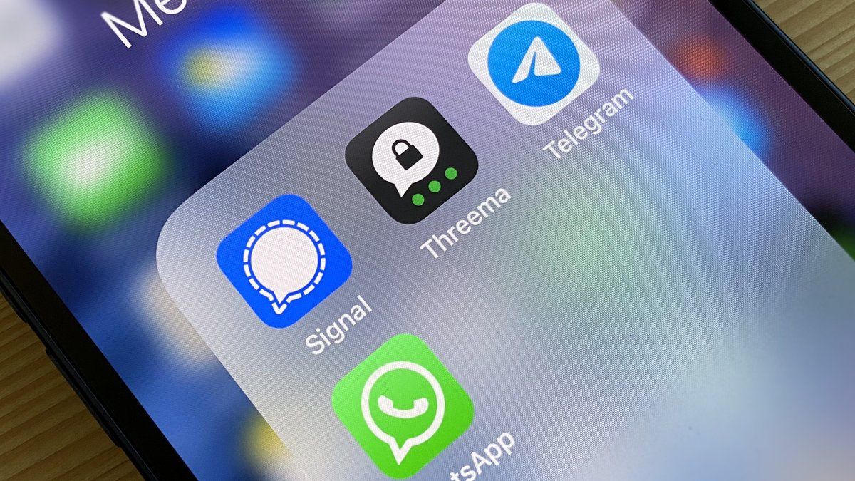 British Army receives WhatsApp ban: this free alternative is now being used