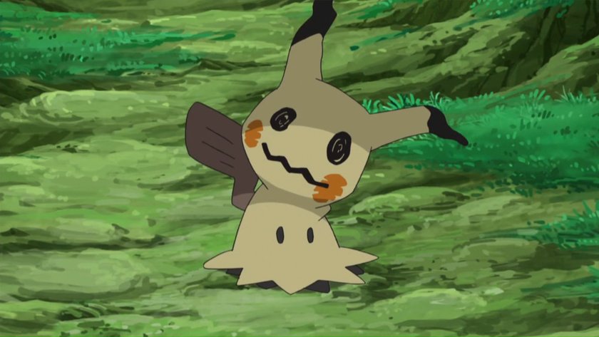 Mimigma Pokémon mit Pikachu-Kostüm.