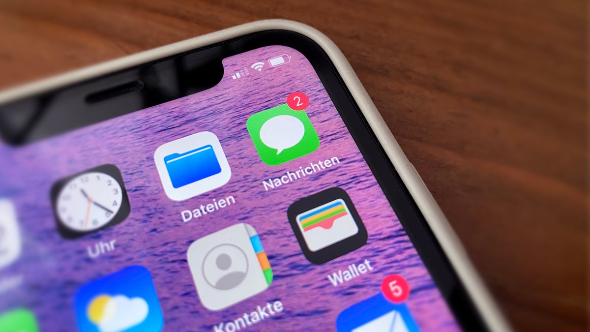 Apple: We would also like WhatsApp to have this clever iMessage function