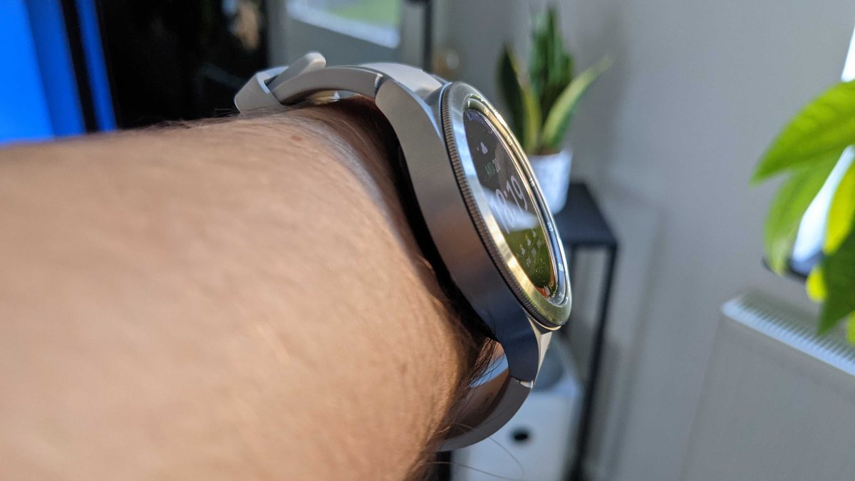 Google Pixel Watch clearly outperforms Samsung s Galaxy Watch 4