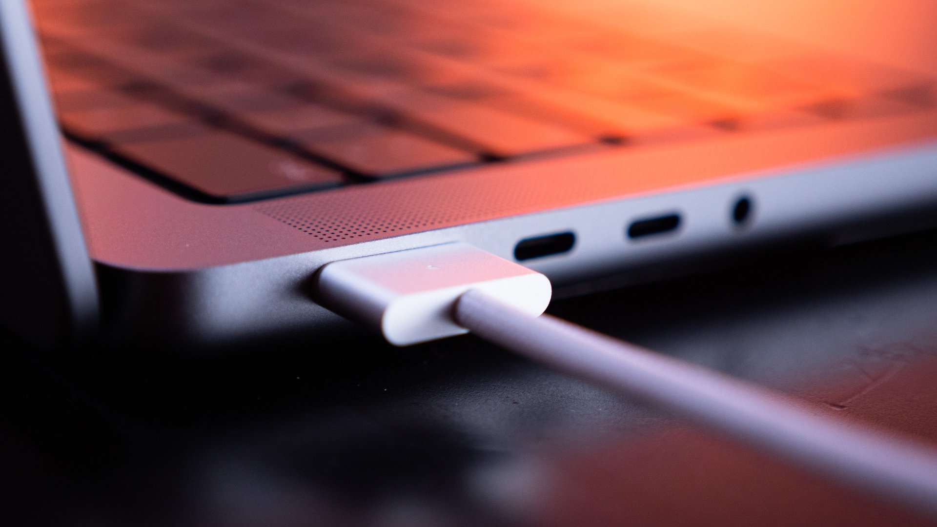 Macbook Pro Schaltet Sich Nicht Mehr Ein – CEUH