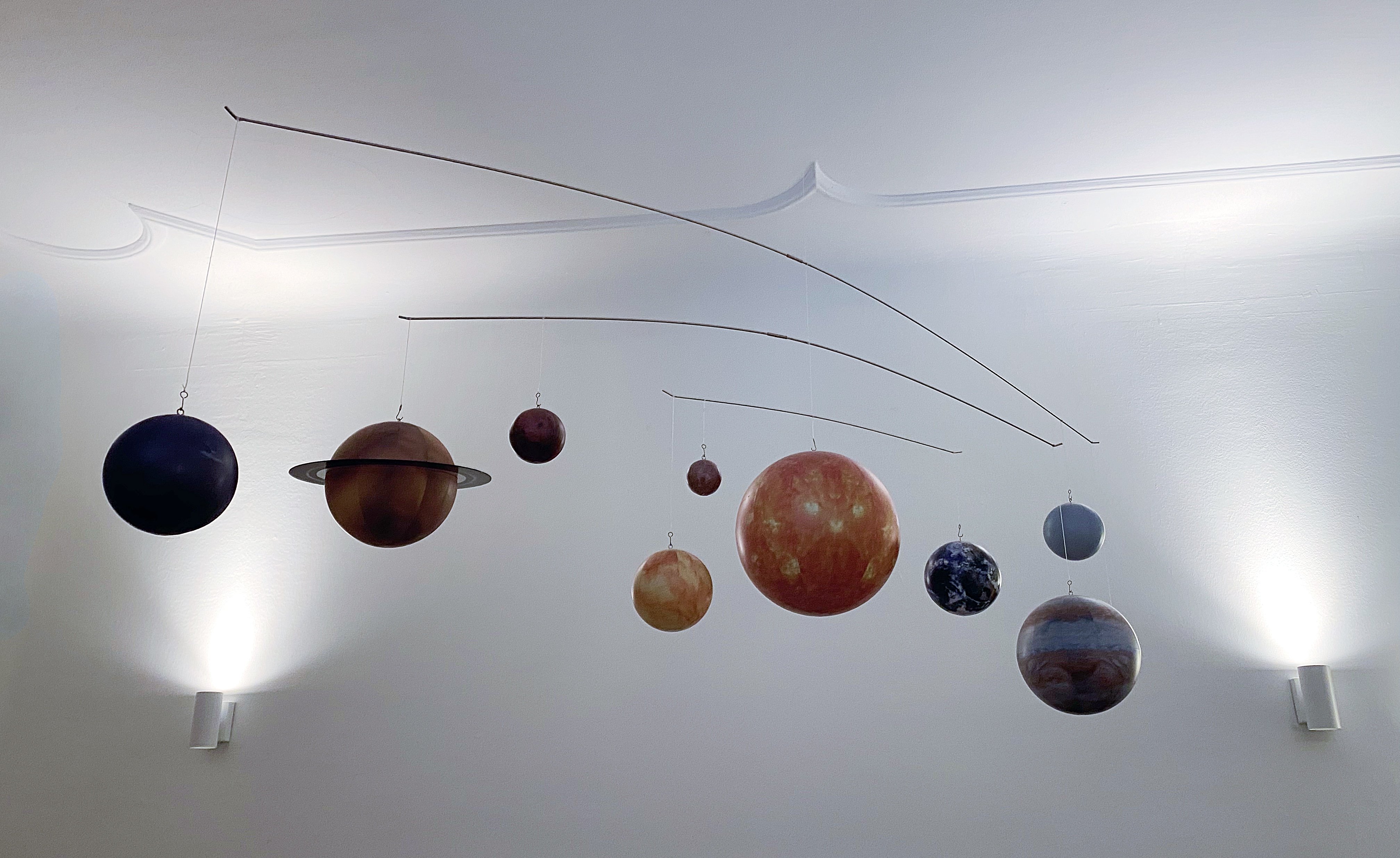 Authentic Models - Mobile Solar System