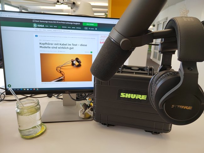 Obwohl das Shure SM7B eine größere Investition ist, lohnt sich das Mikrofon gerade auch für Podcasts (Bild: GIGA).