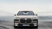 Kritik an BMW: Autopapst Dudenhöffer watscht E-Auto ab