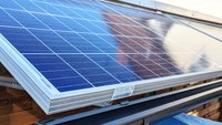 Balkonkraftwerk im Juli 2022: So viel Stromkosten hab ich mit der Mini-Solaranlage gespart