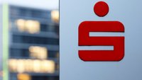 Sparkasse verschickt Kündigungen: Tausenden Kunden droht Rauswurf