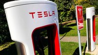 Teslas Supercharger sind illegal? Das steckt dahinter