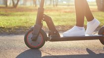 Deutsche Bahn: E-Scooter mitnehmen – darf man das?