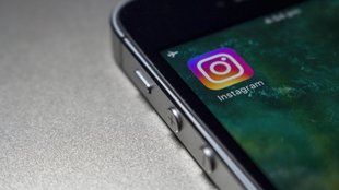 Instagram-Phishing lockt mit blauem Haken fürs Konto