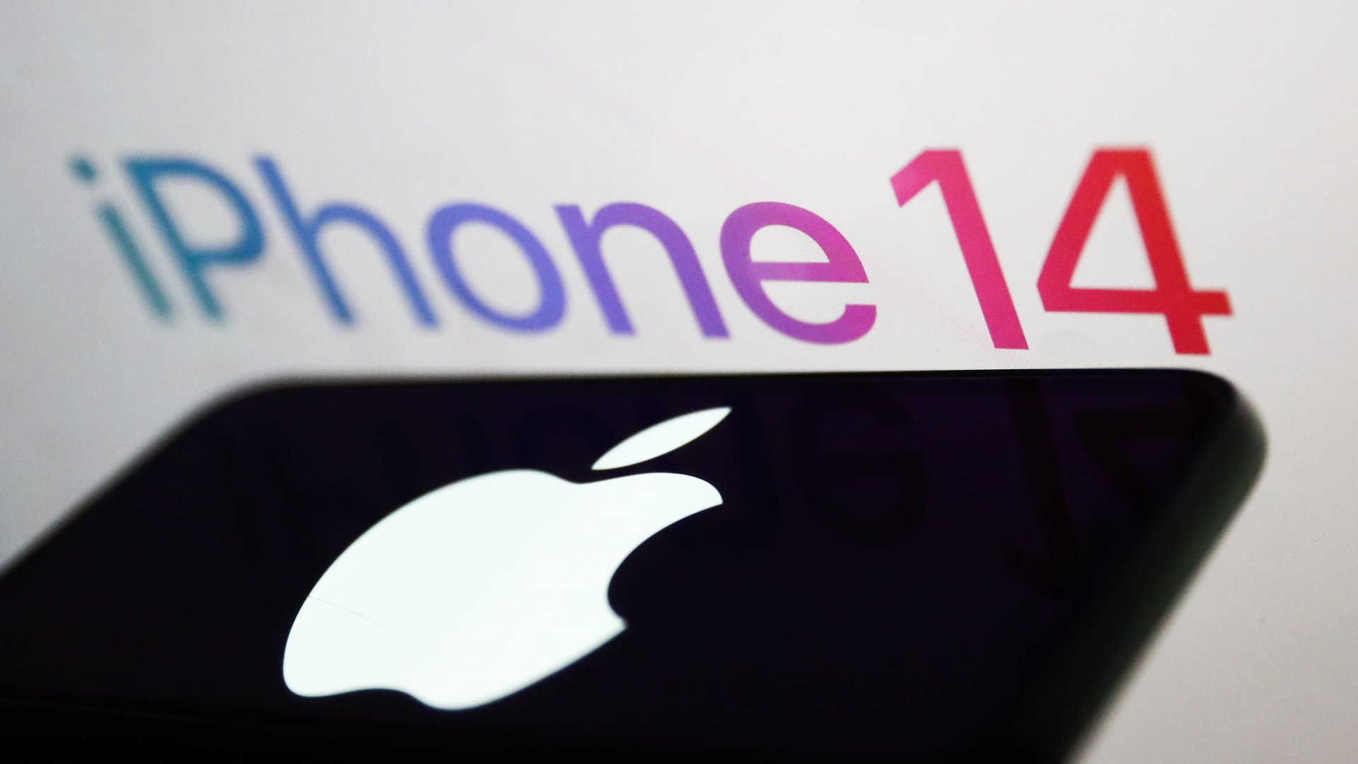 iPhone 14 AkkuLaufzeit/Kapazität, kabellos & schnellladen das kann die Batterie